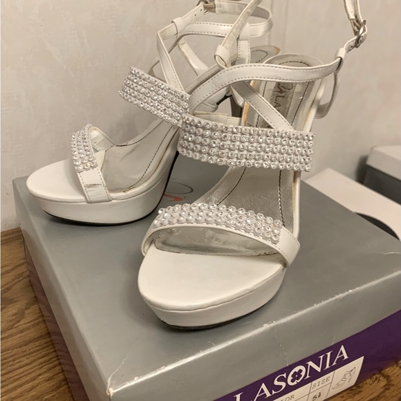 Women shoes sz 5.5 - Picture 1 of 3